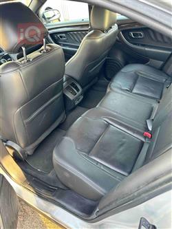 Ford Taurus